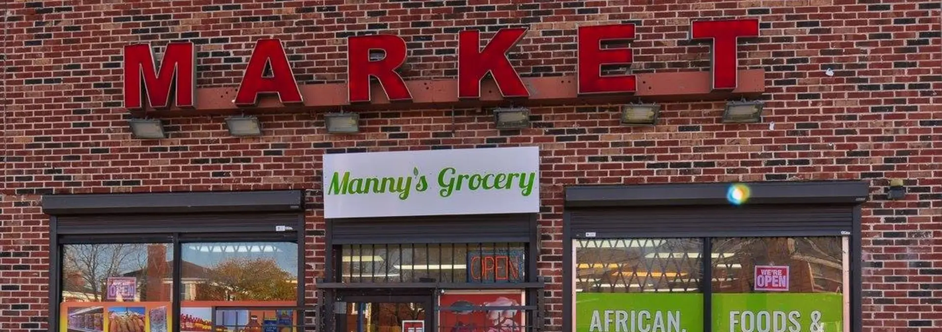 front of store manny's grocery
